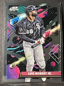 luis-robert-jr__chicago-white-sox__base__topps-cosmic__front.webp